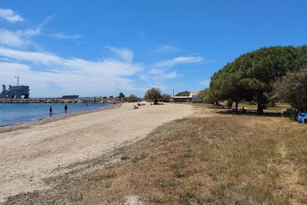 Appartement Logement Renove A Proximite Des Plages Hyères